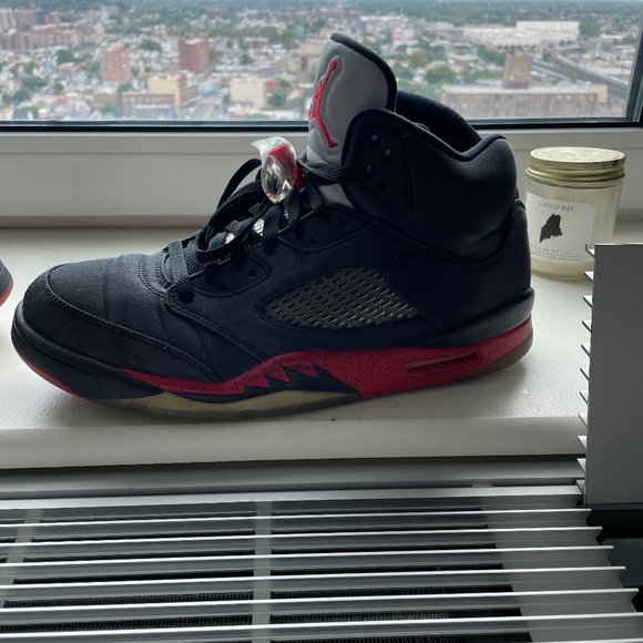 Retro Jordan 5 Satin - Picture 1 of 6